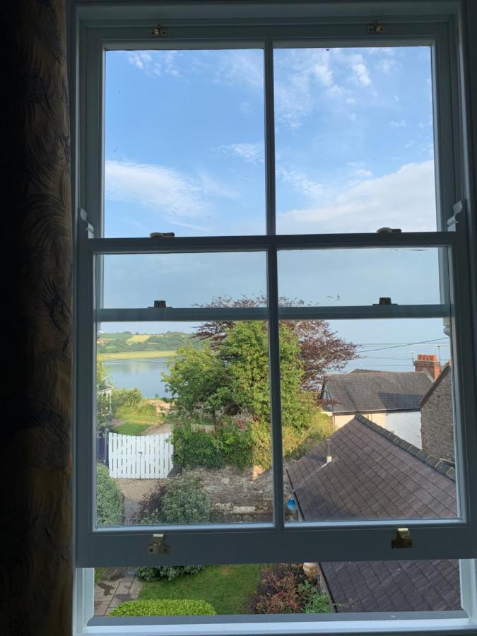 Dylan Thomas Sea View Bed & Breakfast ลาจห์น ภายนอก รูปภาพ