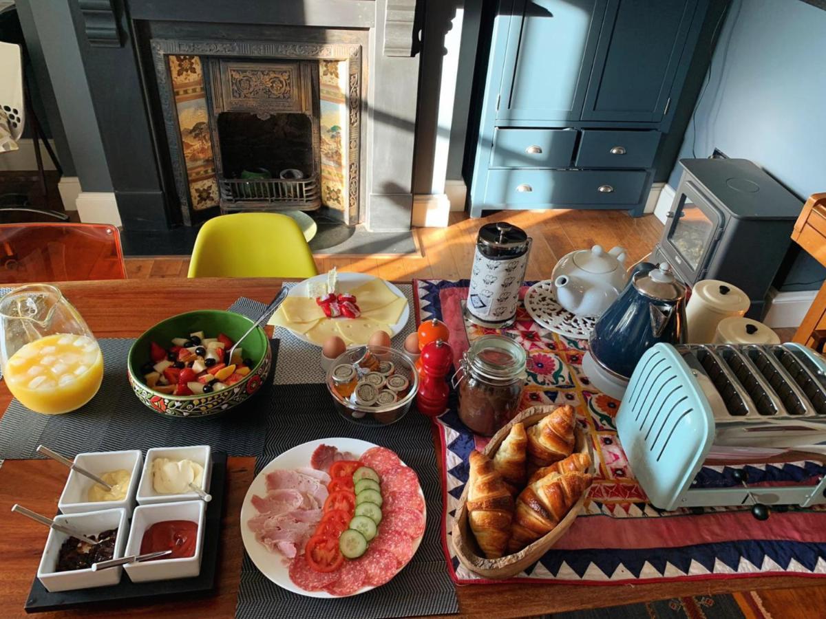 Dylan Thomas Sea View Bed & Breakfast ลาจห์น ภายนอก รูปภาพ