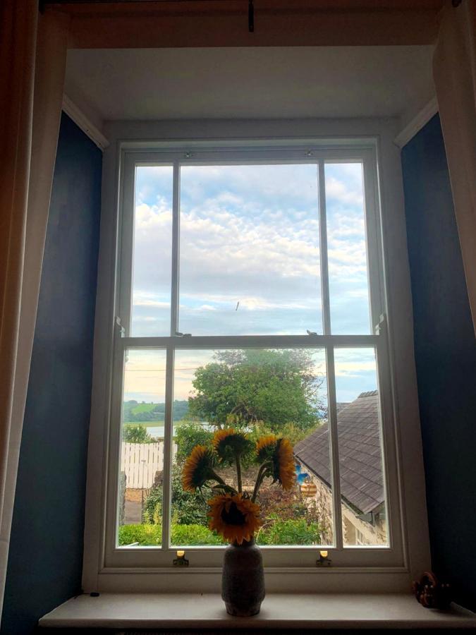 Dylan Thomas Sea View Bed & Breakfast ลาจห์น ภายนอก รูปภาพ