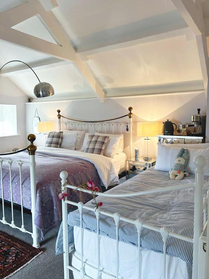 Dylan Thomas Sea View Bed & Breakfast ลาจห์น ภายนอก รูปภาพ