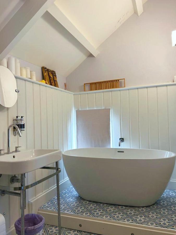 Dylan Thomas Sea View Bed & Breakfast ลาจห์น ภายนอก รูปภาพ
